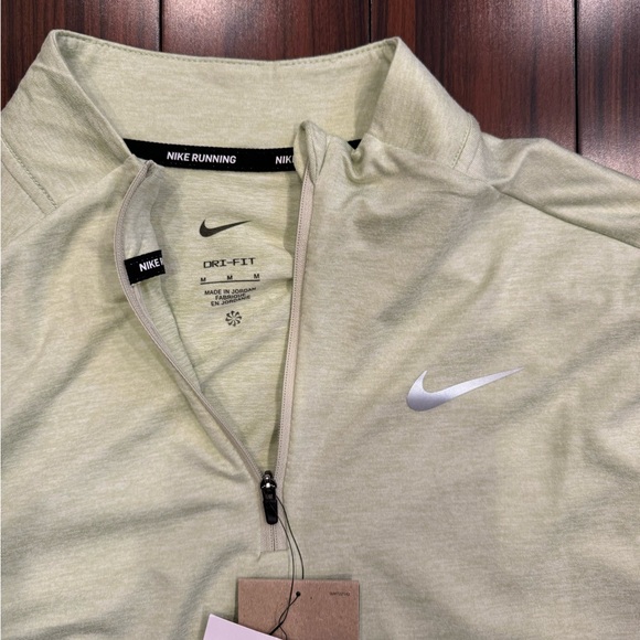 3 for 1 deal. Nike pullover (brand new), Under Armor shorts, NorthFace Pullover - Picture 5 of 11